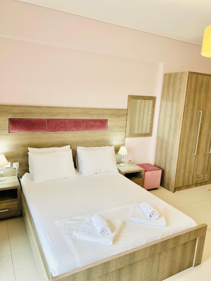 הימארה Mistral Inn מראה חיצוני תמונה
