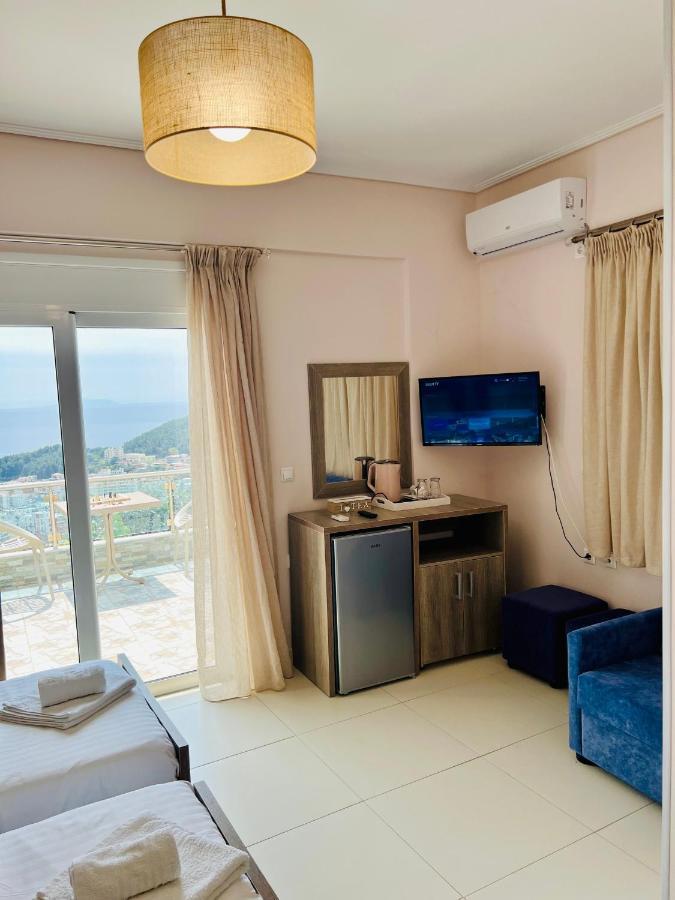 הימארה Mistral Inn מראה חיצוני תמונה