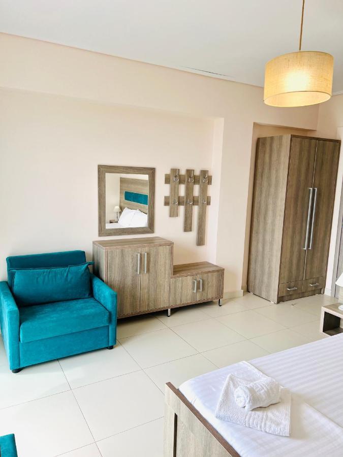 הימארה Mistral Inn מראה חיצוני תמונה