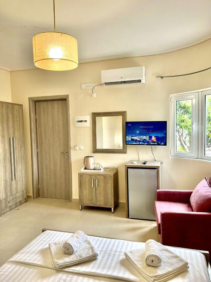 הימארה Mistral Inn מראה חיצוני תמונה