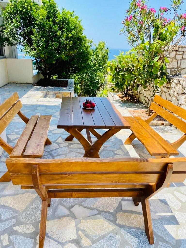 הימארה Mistral Inn מראה חיצוני תמונה